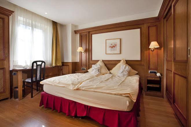 Spa Hotel Restaurant Au Lion D'Or La Petite-Pierre Zewnętrze zdjęcie